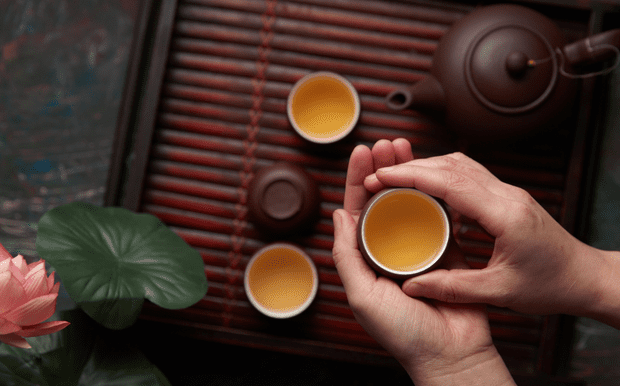 馬克杯容量對比-如何選擇適合日常使用的大小? - 樂印杯 選擇適合日常使用的馬克杯容量是一項重要的考量,因為不同的容量不僅影響飲品的享受,也關乎使用的便利性和個人習慣。以下將詳細探討馬克杯的容量對比,教您如何選擇適合日常使用的大小? 客製 - 樂印杯 馬克杯容量對比-如何選擇適合日常使用的大小?